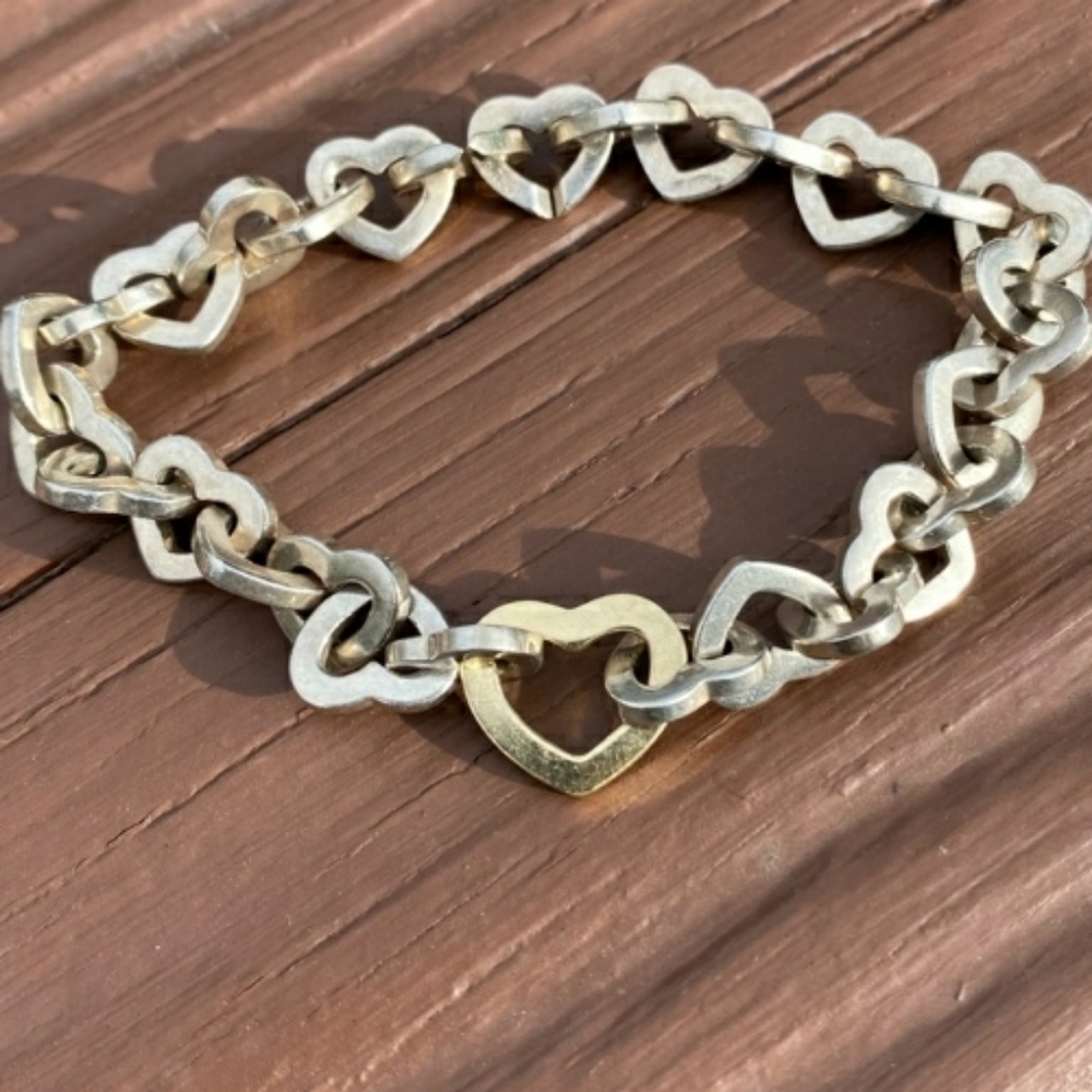 TIFFANY & Co Bracelet Retired Heart Link - Picture 6 of 6